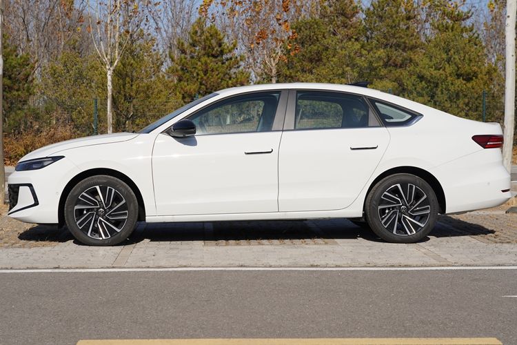 快报：上汽大众2025全年终端销售106万辆