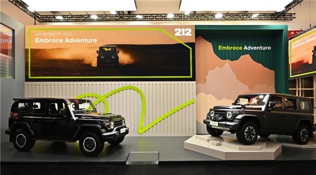 经典的212越野车，正为Z世代造一个新的越野圈层