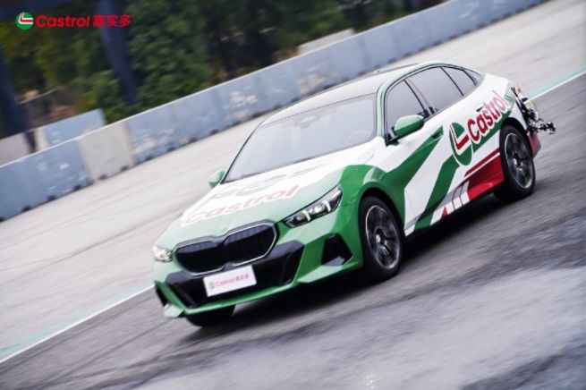 嘉实多品牌轮胎系列亮相以移动安全科技为消费者提供汽车售后方案