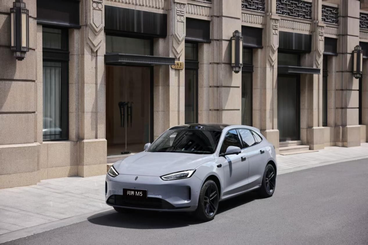 新春启程，美好同行！问界M5以全维硬实力圈粉年轻人