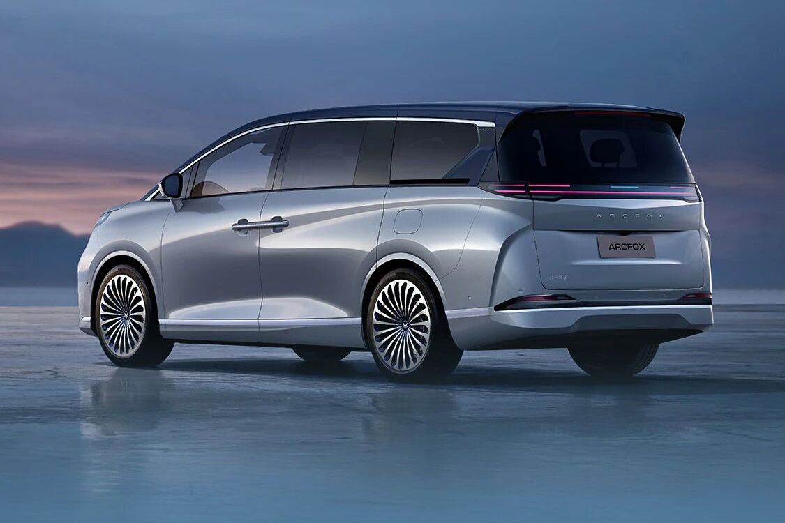 极狐高端产品系列问道正式公布,首款MPV定名问道V9