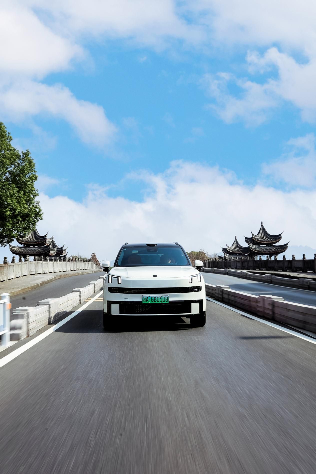 好运加马 领克900焕新出街 燃动杭城街头