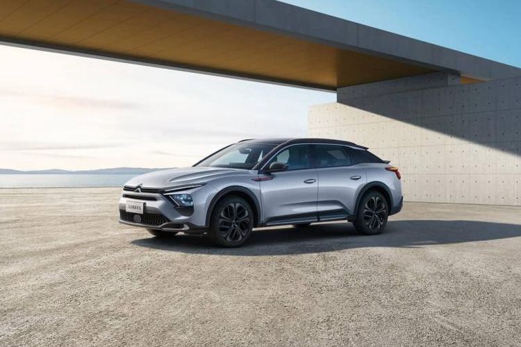 神龍汽車雙品牌登陸央視 彰顯“在中國為全球”