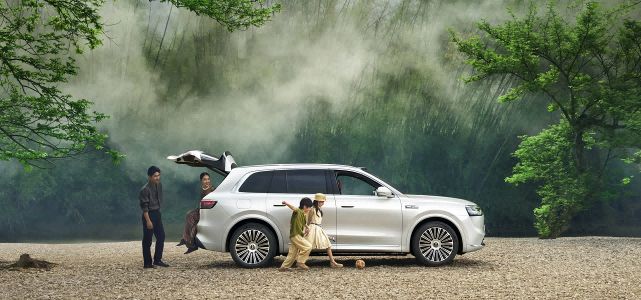 购车享至高5.3万元限时权益!问界M8以新豪华焕新家庭出行新体验