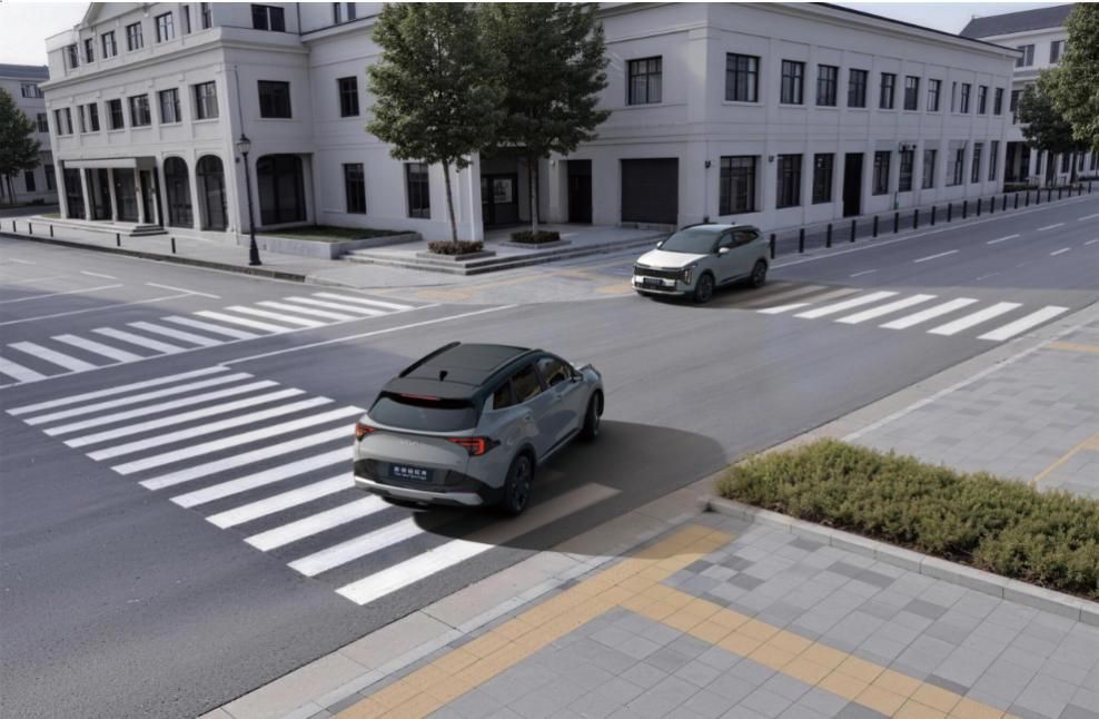 起亚新狮铂拓界诚意上市 全国统一“焕新一口价”10.99万元起