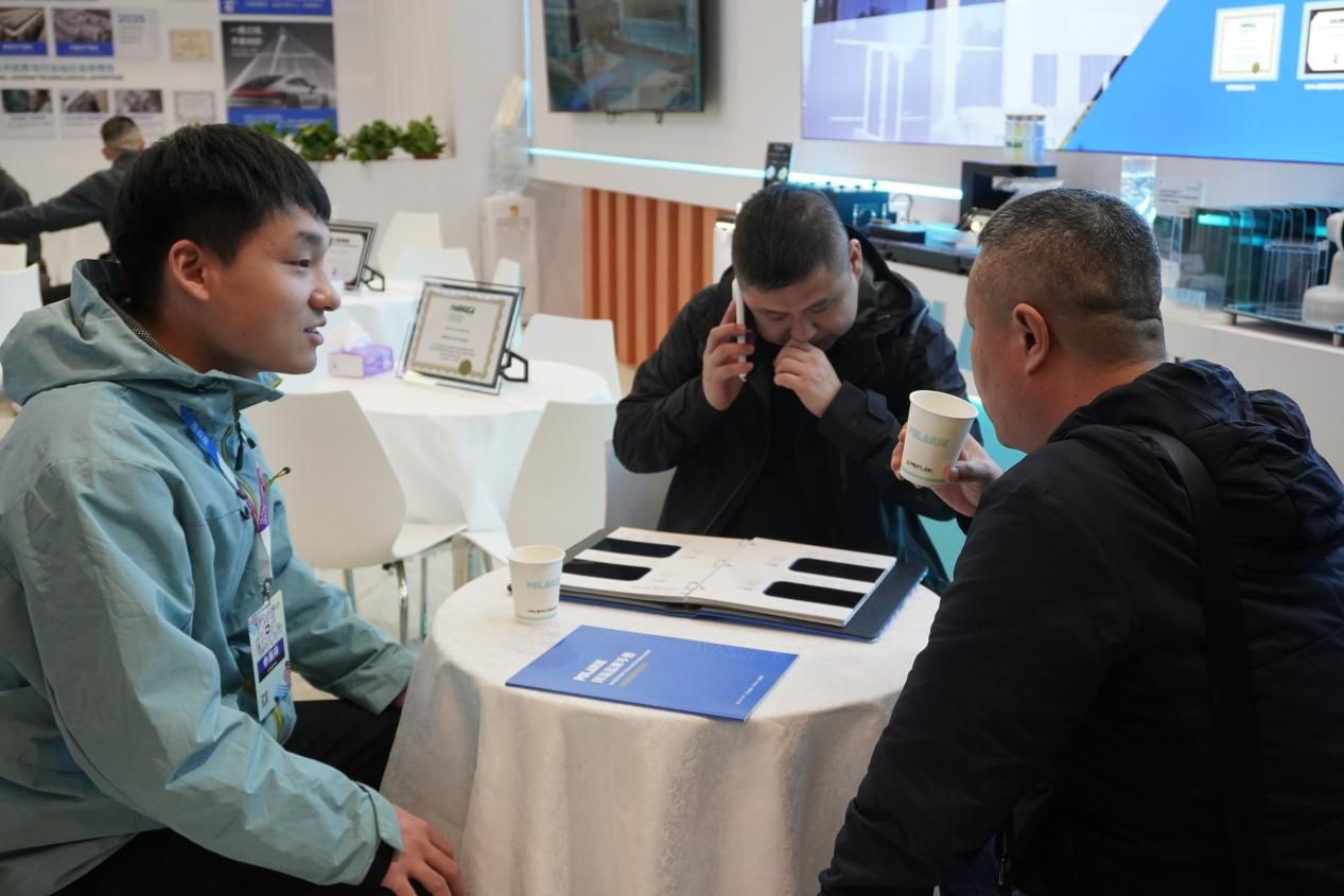 媒体探营：2026清远马拉松开赛，吉利博越REV抢先亮相