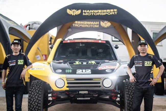 韩魏车队达喀尔原版赛车空降3W展台，带你零距离感受达喀尔拉力赛