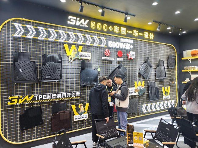 韩魏车队达喀尔原版赛车空降3W展台，带你零距离感受达喀尔拉力赛