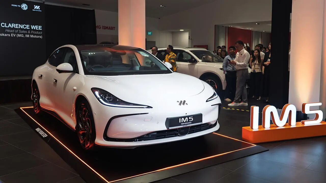 上汽集团发布2025年年报，合并营业总收入6562.4亿元