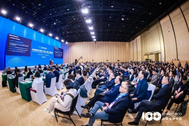 聚焦2026智能電動(dòng)汽車發(fā)展高層論壇，電驢時(shí)代深耕三電，賦能產(chǎn)業(yè)