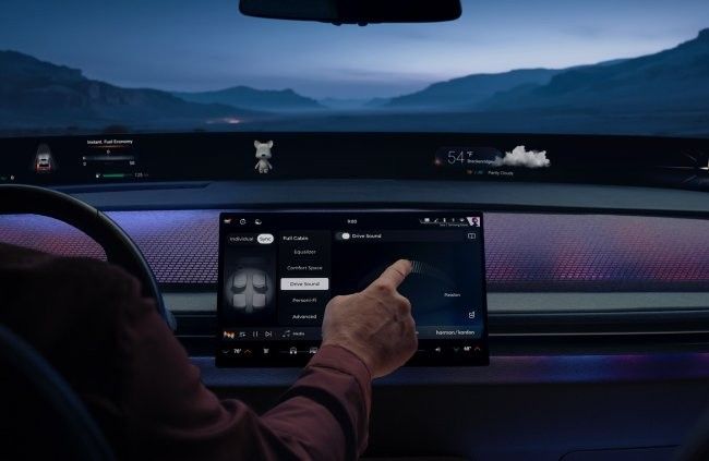 哈曼引領(lǐng)車內(nèi)音頻體驗(yàn)變革 邁向個(gè)性化、軟件驅(qū)動(dòng)新時(shí)代