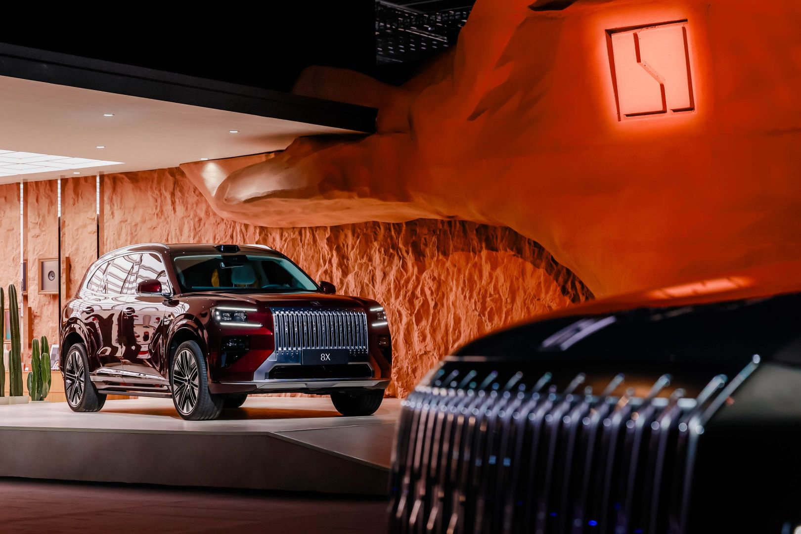 极氪8X正式上市 限时售价32.98万-47.38万元