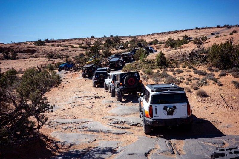 文化出海向：东方越野对话世界 纵横G700亮相摩押60周年