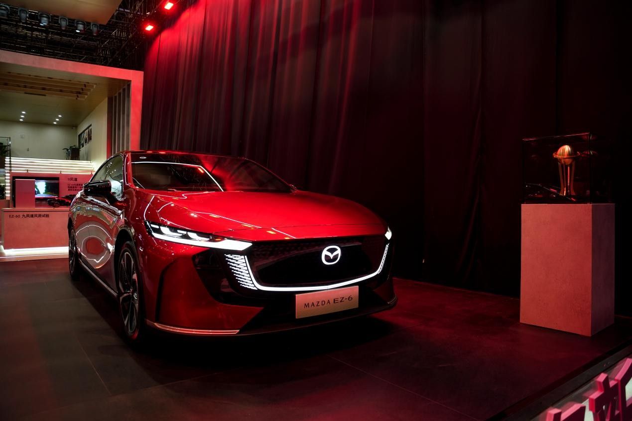 馬自達EZ-60馬年版上市，EZ-6/MX-5亮相北京車展