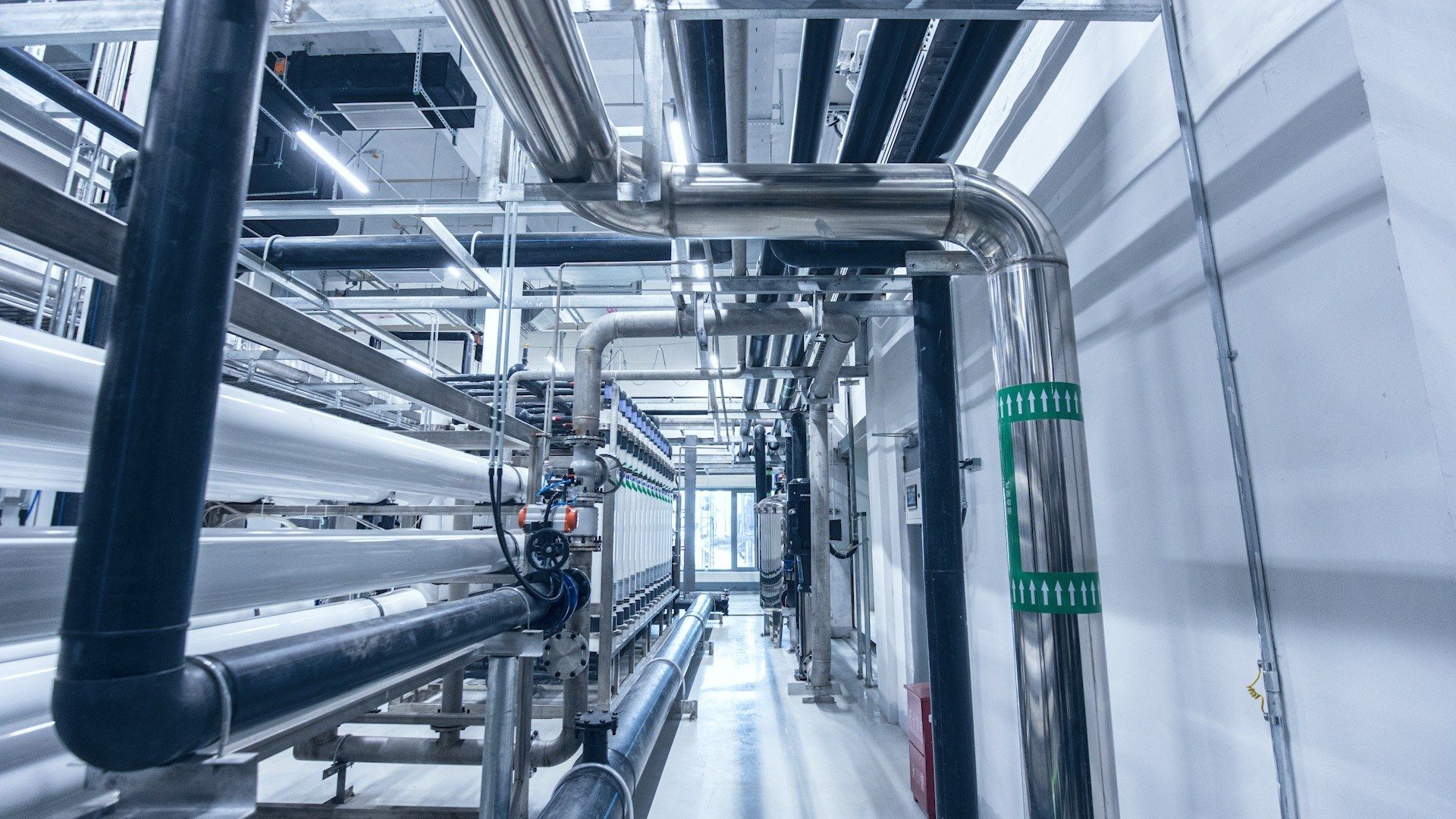 新世代BMW iX3长轴距版诠释“可持续的豪华”