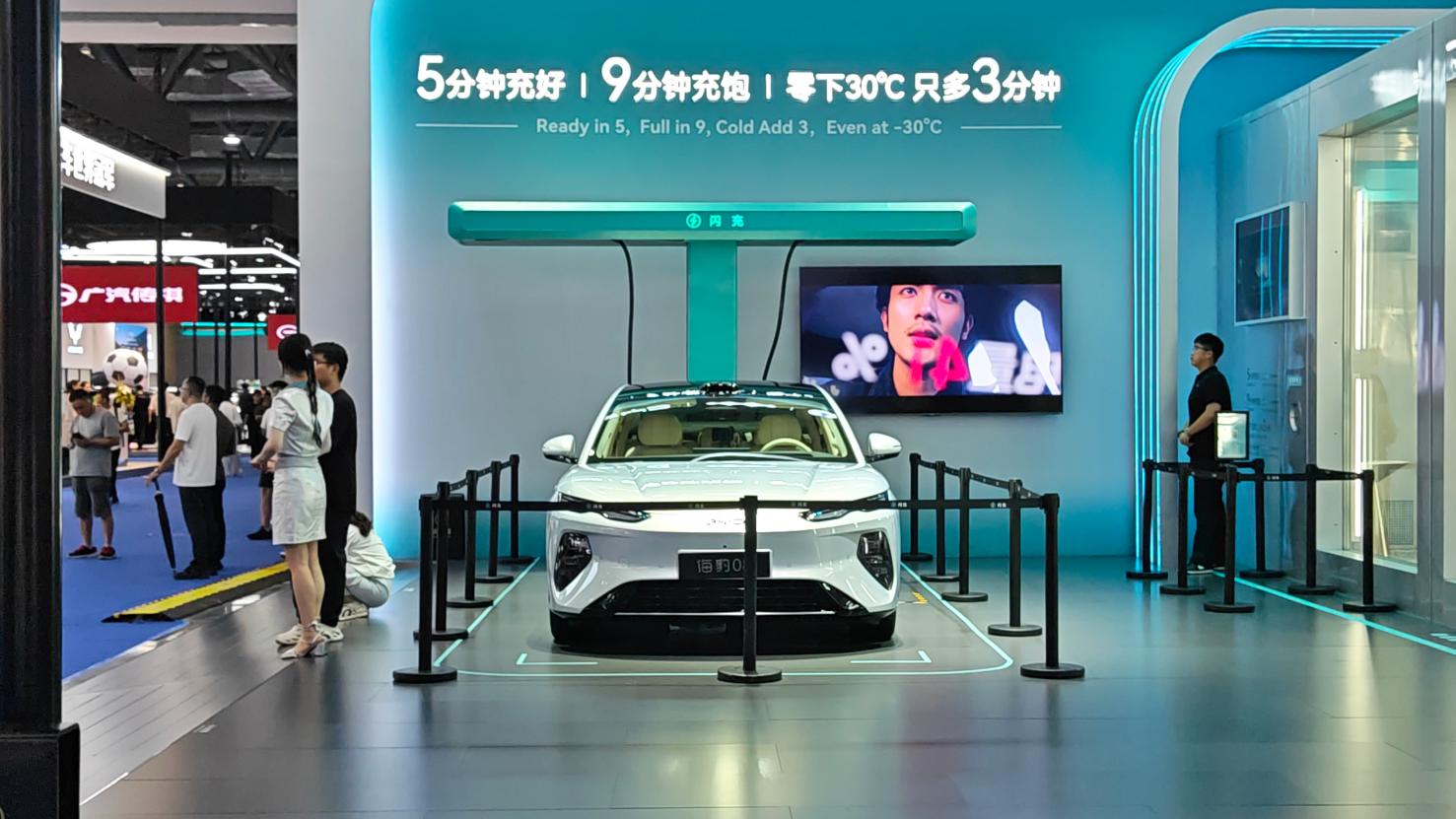 汽博会腾势N8L闪充版来了：5分钟补能、大六座、3.7秒破百