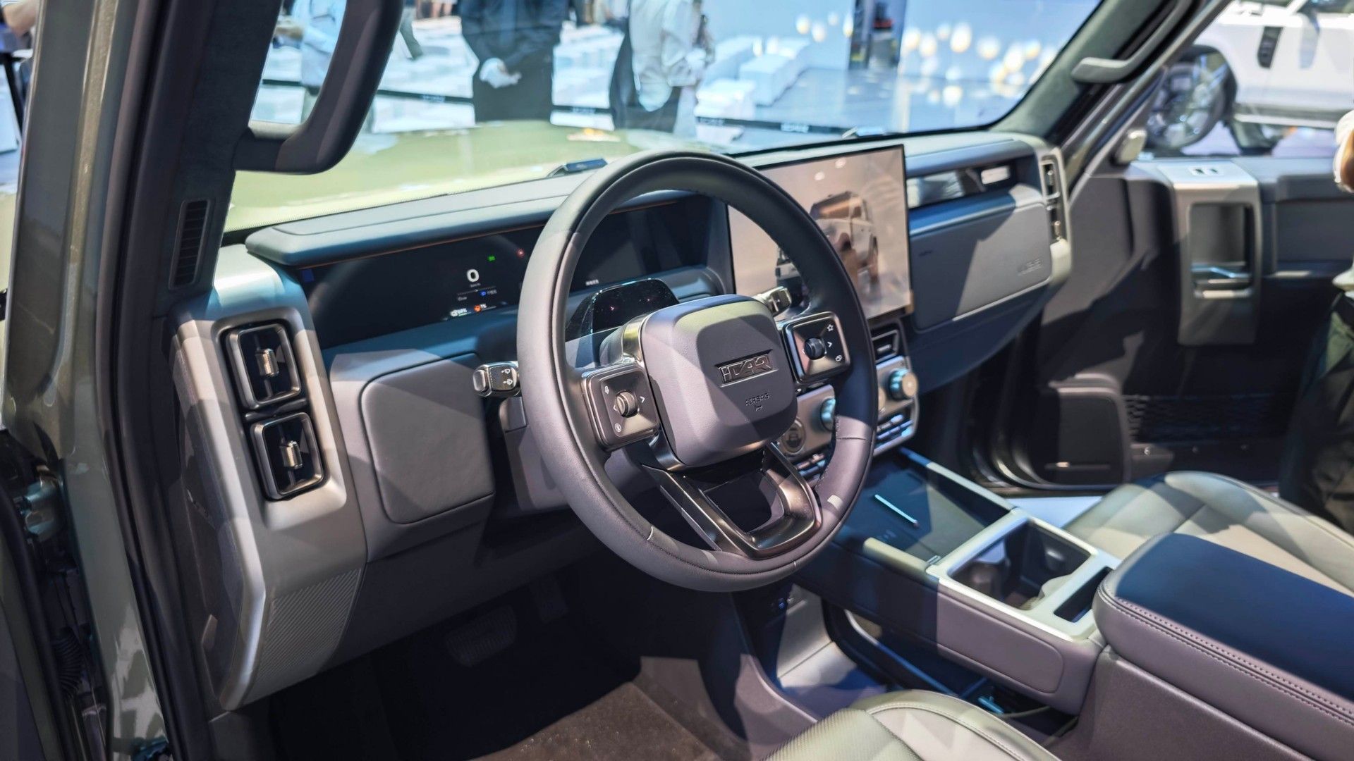 2026成都车展：iCAR V25首发亮相，将于11月上市