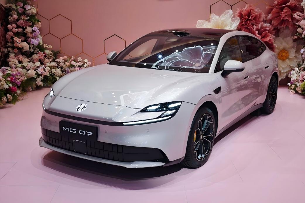 2026成都车展：MG 07正式上市，限时补贴价10.59万起