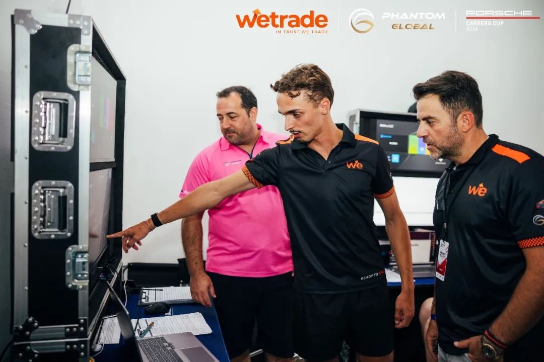 WeTrade X PCCA 雪邦站:8号赛车勇夺亚军,VIP客户共写赛道荣耀