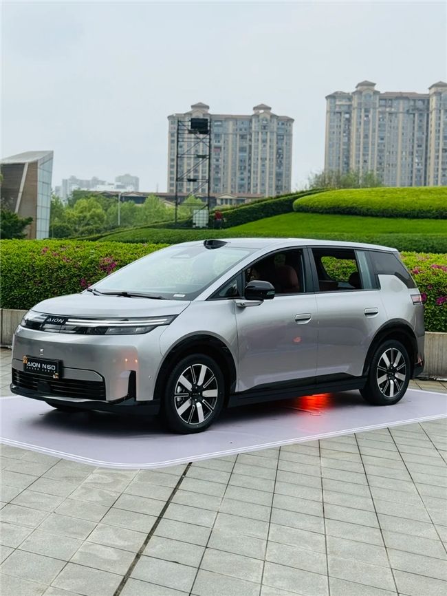 10-15 万高阶智驾 SUV 首选！埃安 N60 全系标配激光雷达