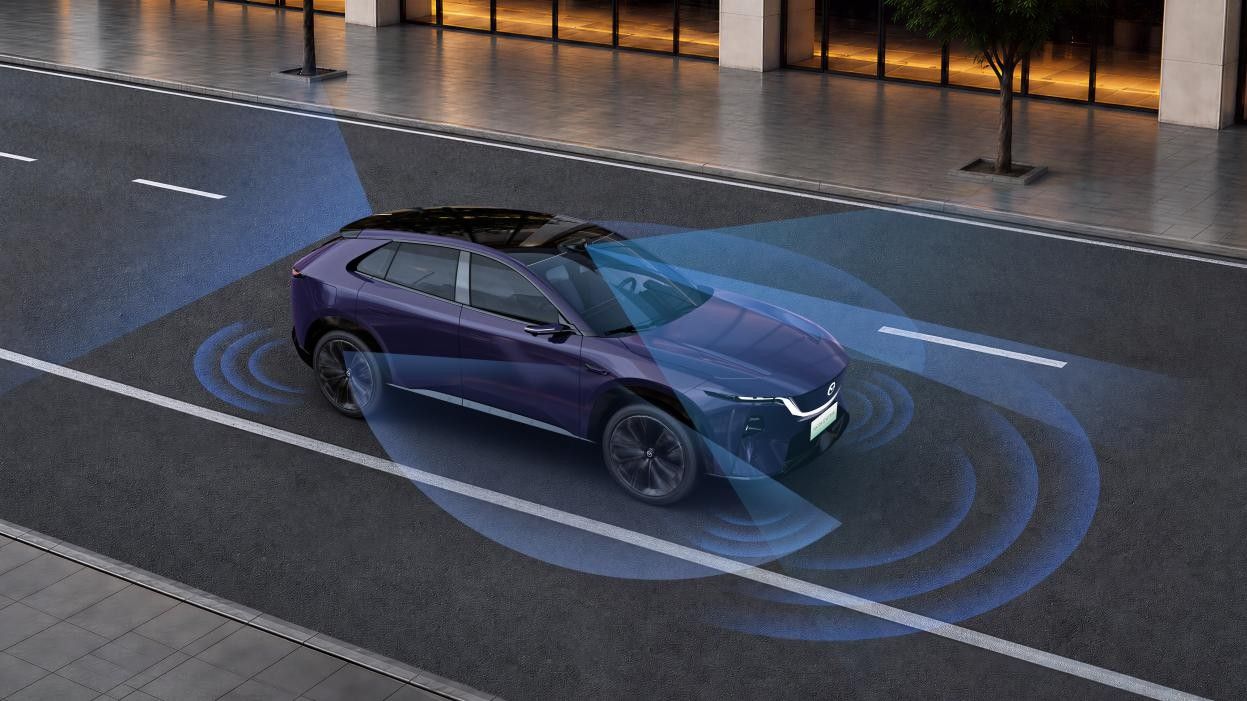 MAZDA EZ-60激光版上市，2026长安马自达粉丝盛典启幕