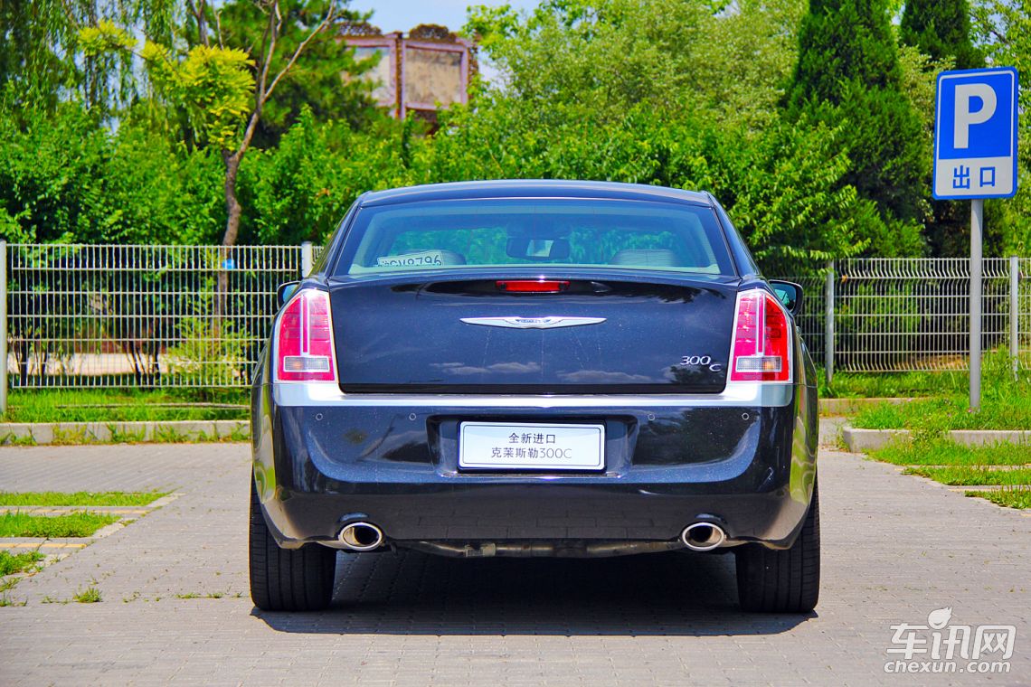 克莱斯勒300c(进口)