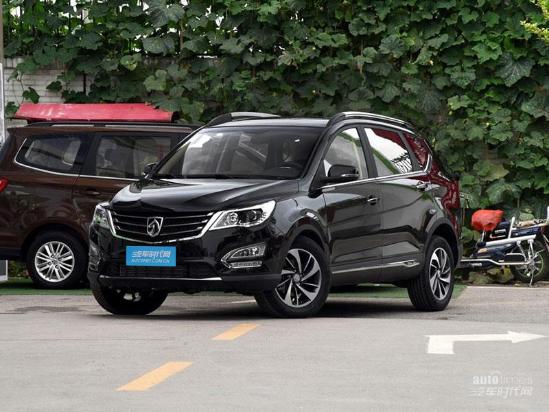 宝骏560降价销售 好礼不断