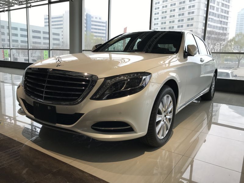 2017款奔驰s400现车到店给力回馈低价促销