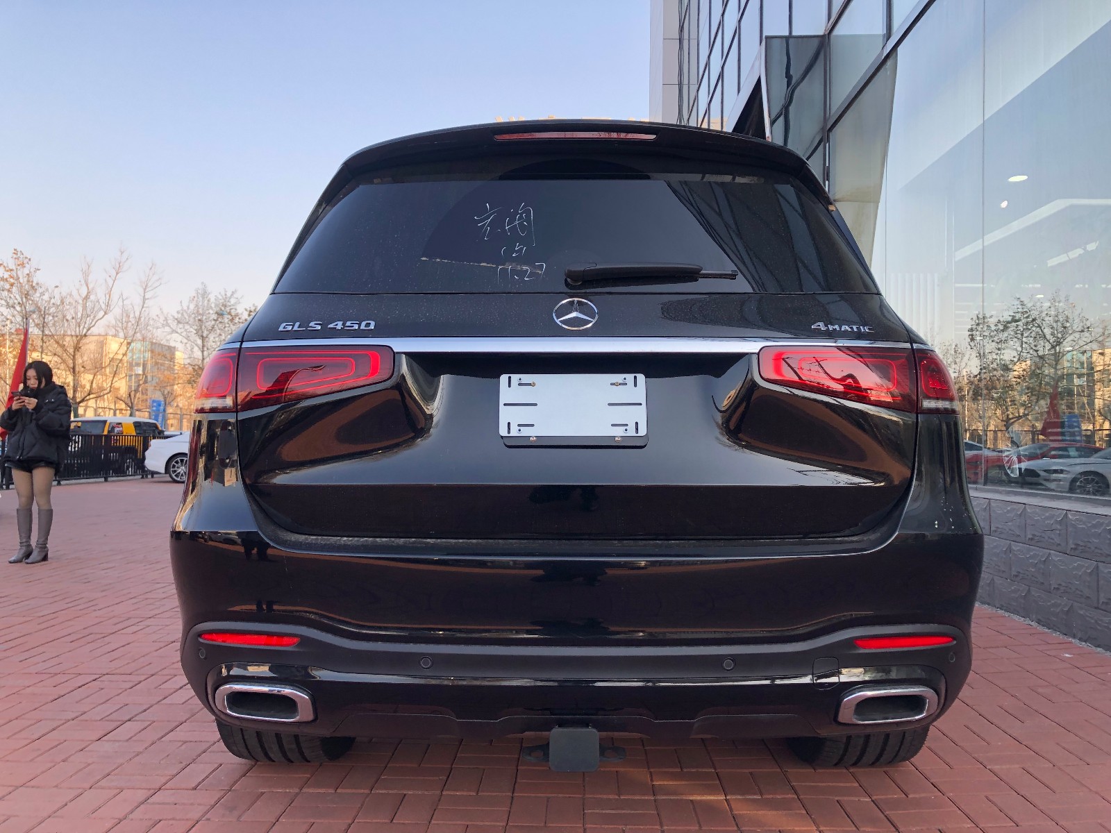 2020新款奔驰gls450动力方面搭载了3.