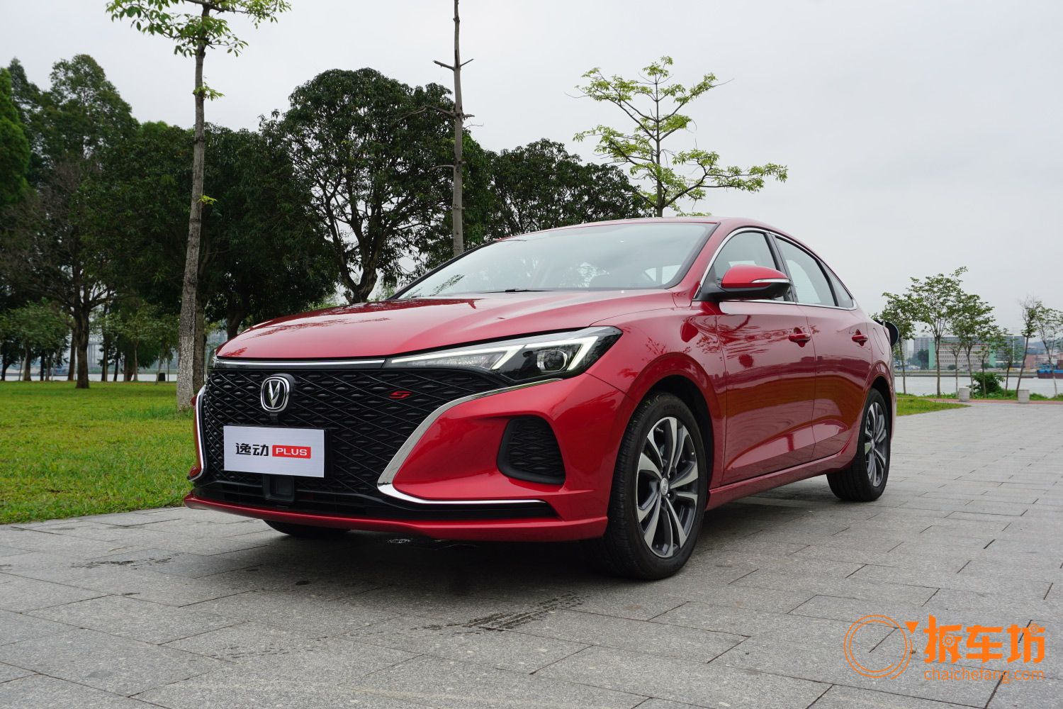 车如其名,逸动plus告诉你什么叫飘逸,灵动