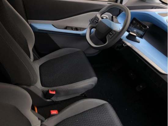 宝骏电动车e200怎么样,用车经济成年轻人城市代步轻选择