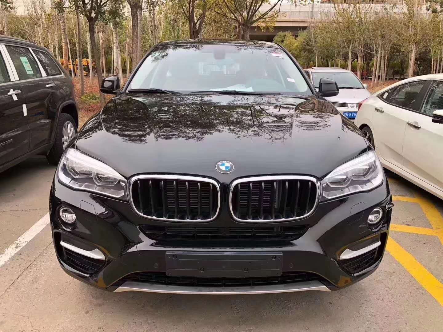 宝马x6中东版天津港目前只需63万开回家