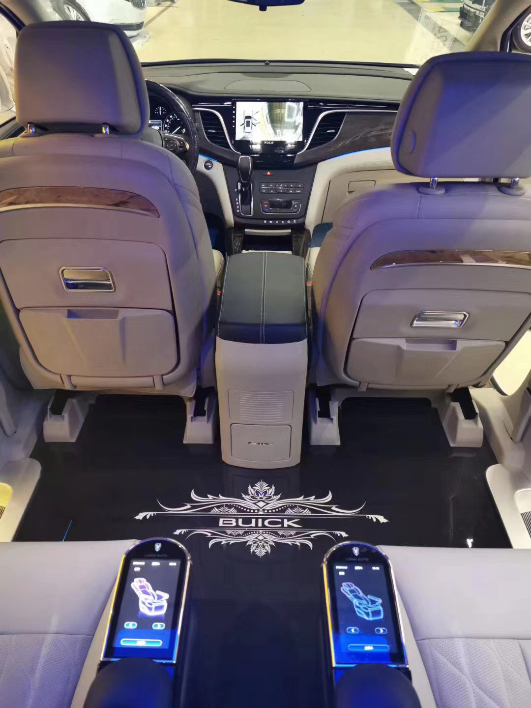 别克gl8专业改装厂有几家五万能改哪些东