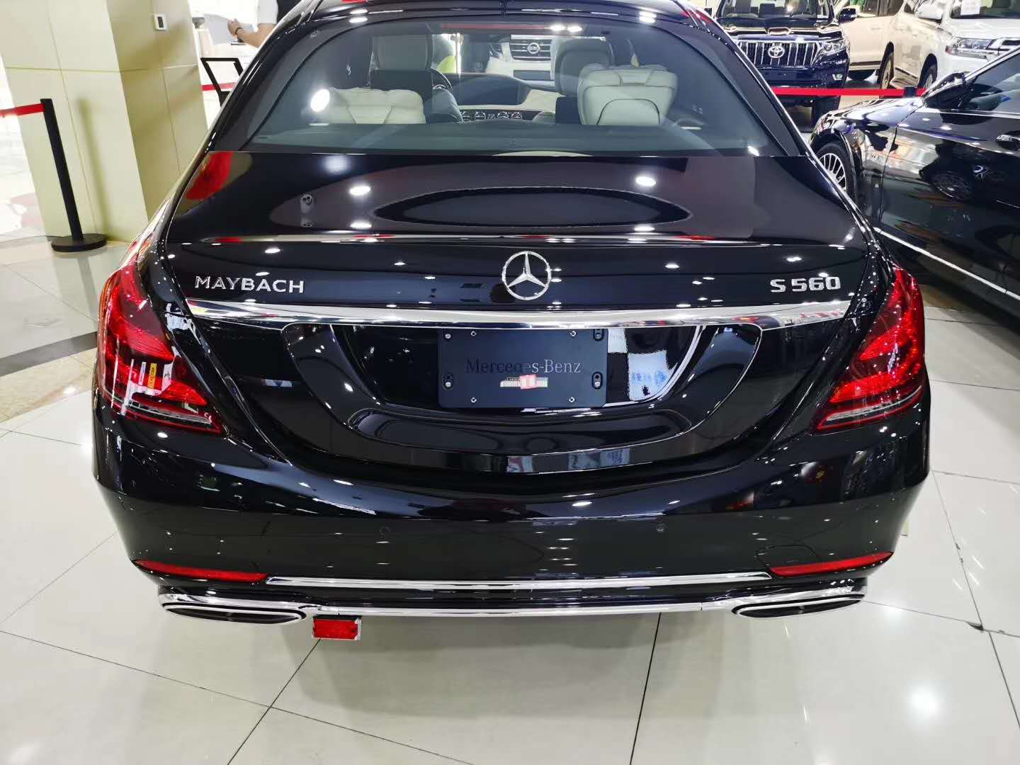 梅赛德斯奔驰s560天津港现车金秋特价售