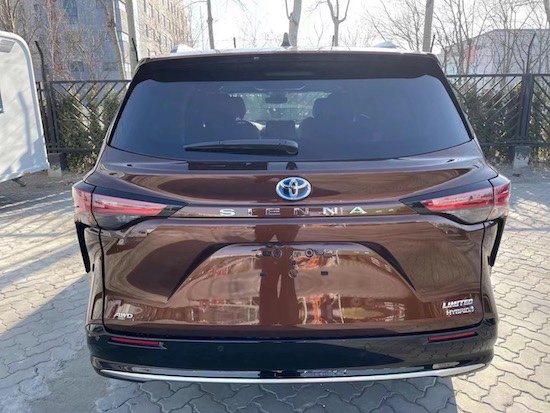 2021款丰田塞纳油电平行进口41万起售