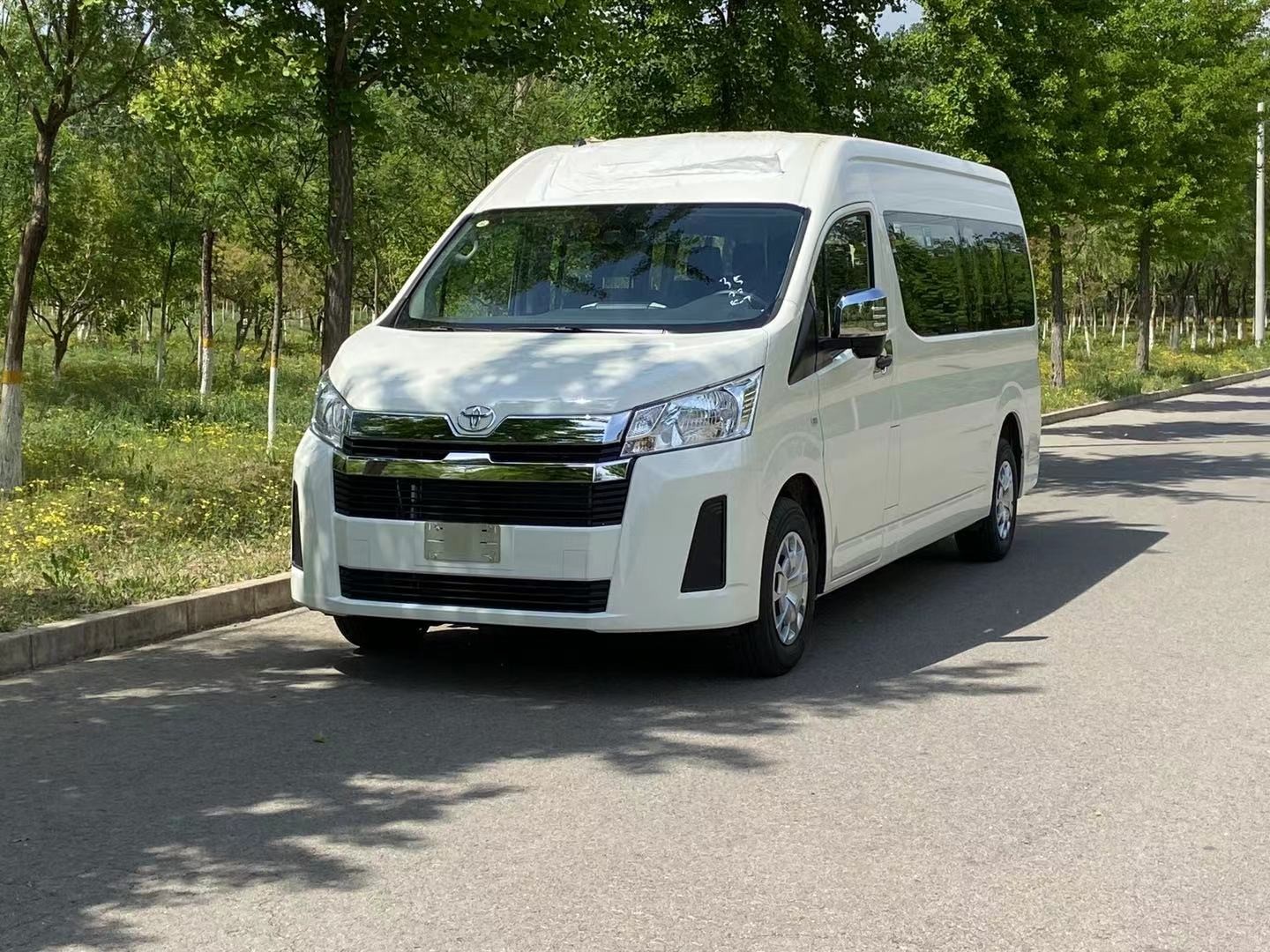 21款丰田海狮更加舒适的环境便捷的旅行