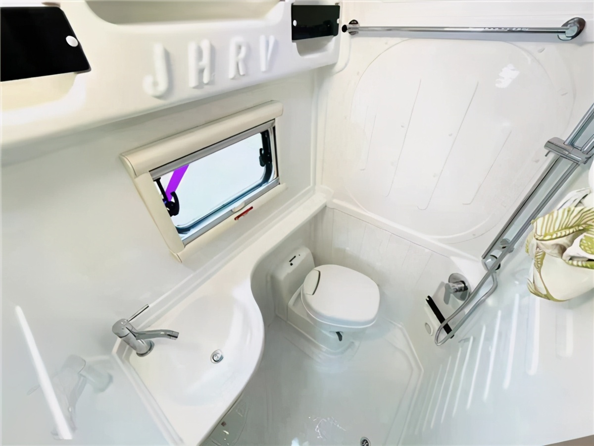 旌航进口依维柯房车xj4最新首发