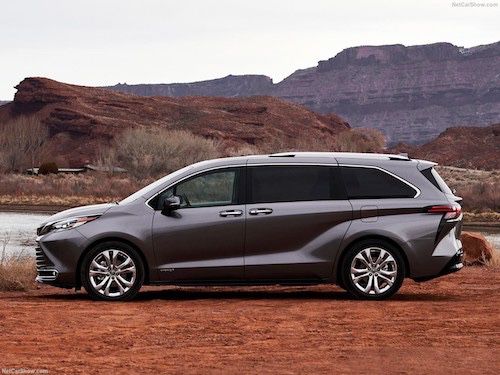 丰田塞纳油混最新最贵奢华倾心报价