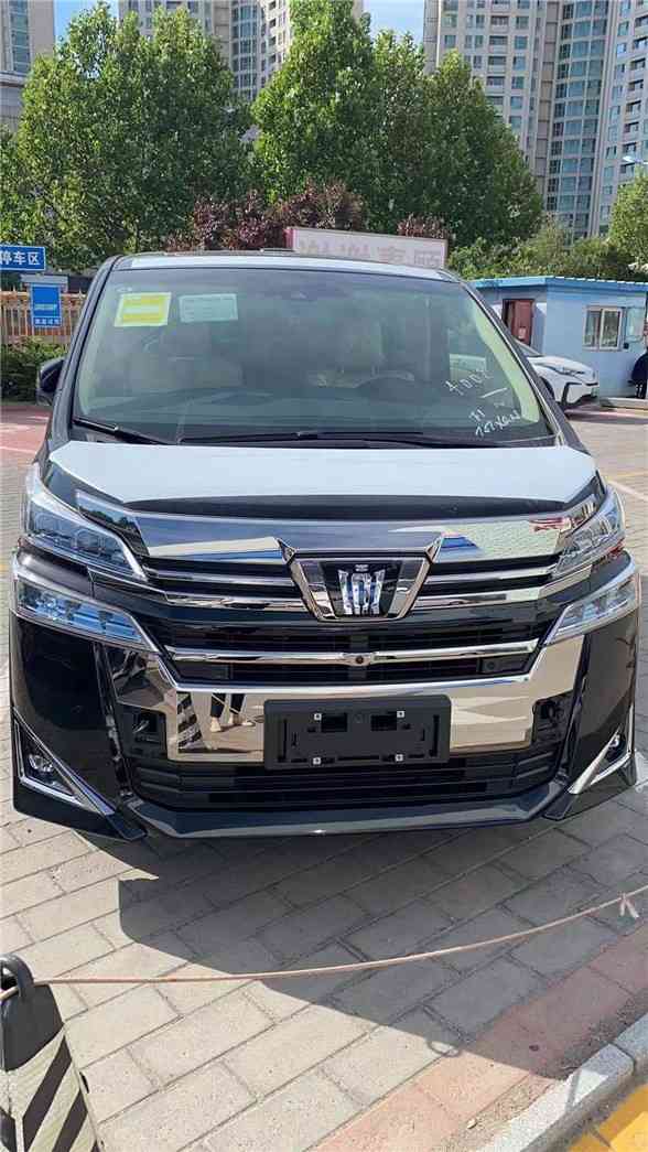 21款皇冠丰田威尔法指导价格及加多少钱