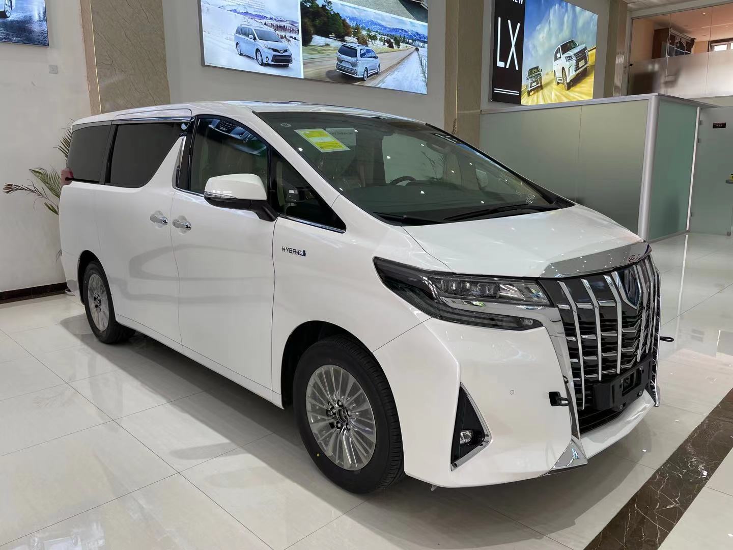 21款丰田阿尔法贵宾座舱跌破90余万裸售