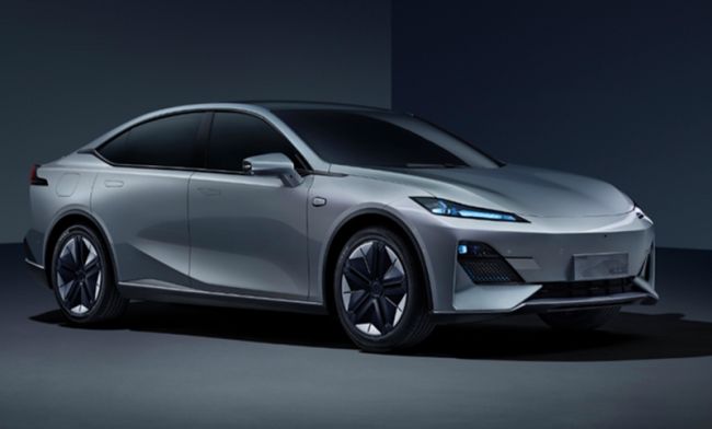 长安高端suv阿维塔e11亮相 年底正式推出