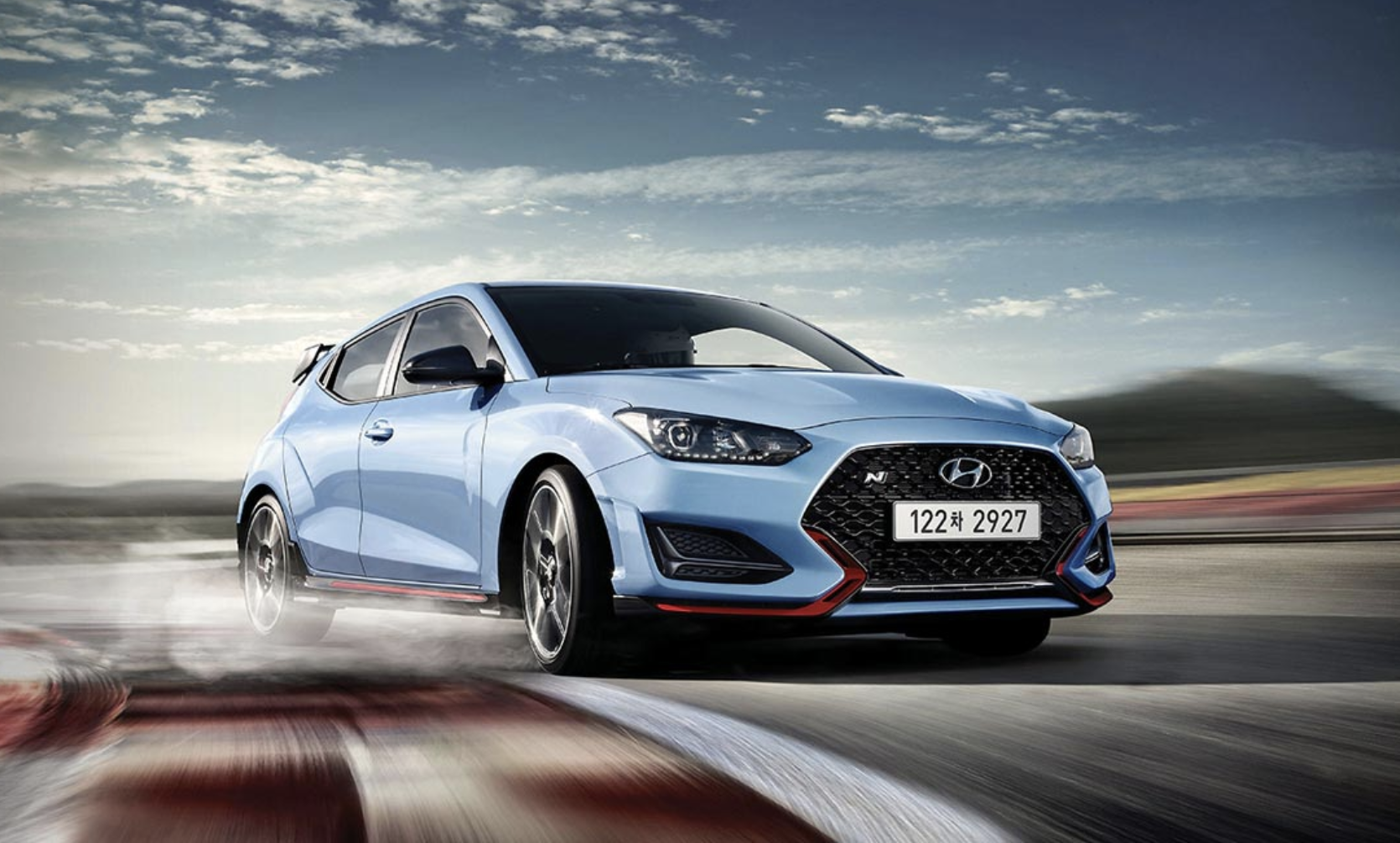 韩系动向695韩国首款非对称车门车型现代飞思正式停产