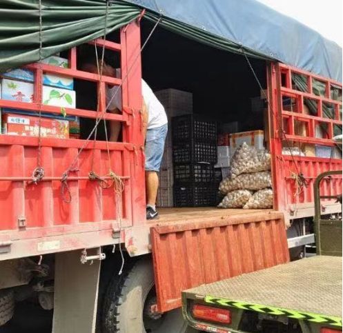 拉水果月入過萬江淮格爾發42載貨車助力郭老闆跑贏新疆