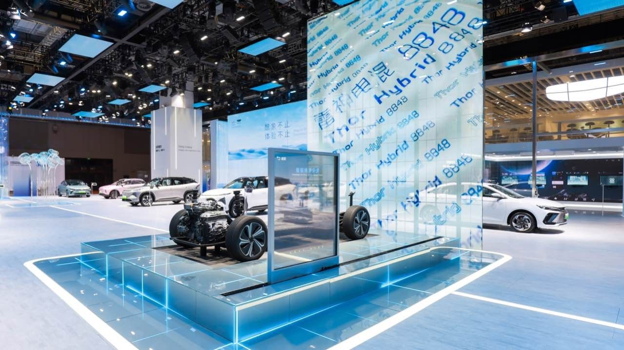 新一代雷神电混8848助力双碳赋能吉利成为国内新能源头部车企