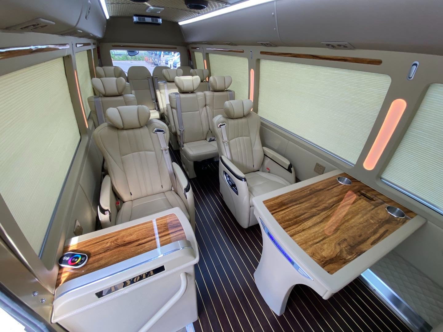 丰田考斯特17座报价考斯特17座有现车