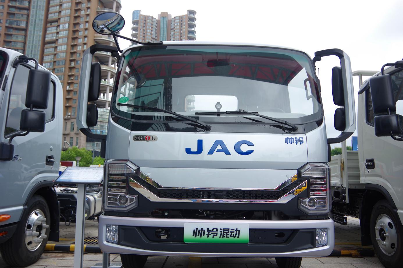 江淮轻卡推出首款p1 p3混动技术路线帅铃hs6混动新品