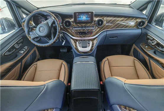 新款奔驰迈巴赫vs680车