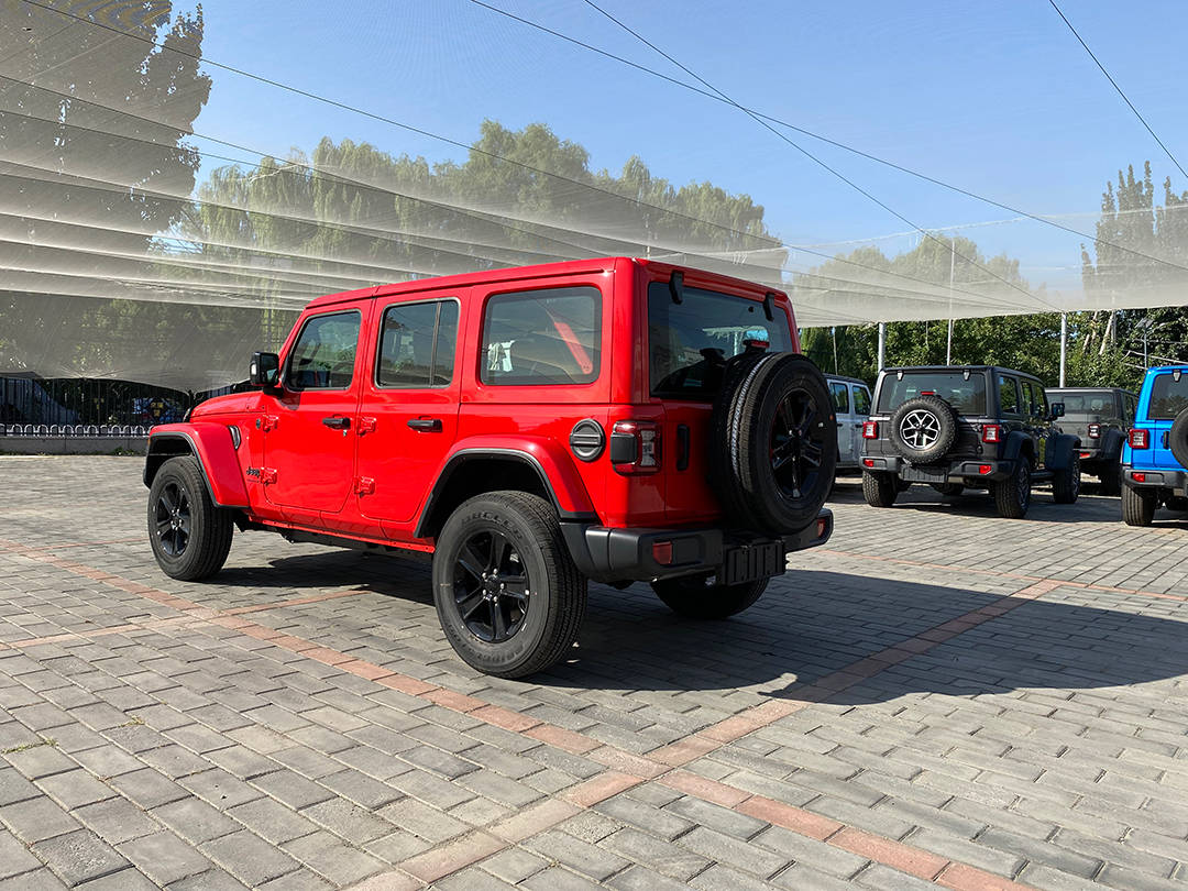 2022款牧马人高地熔岩红色北京店实拍!