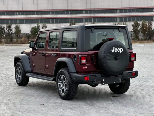 平行进口最便宜的牧马人四门版仅需三十多万现车可分期购车