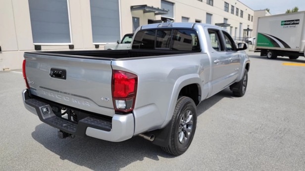 2024款丰田塔库玛长斗皮卡科技满满性价比极高